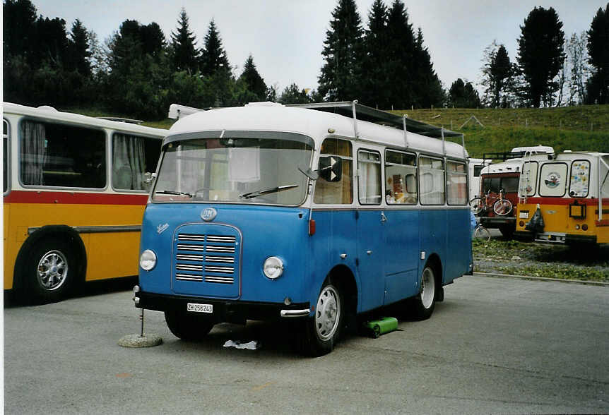 (089'127) - Ochsenbein, Hirzel - ZH 258'243 - Saurer-OM am 19. August 2006 auf dem Gurnigelpass