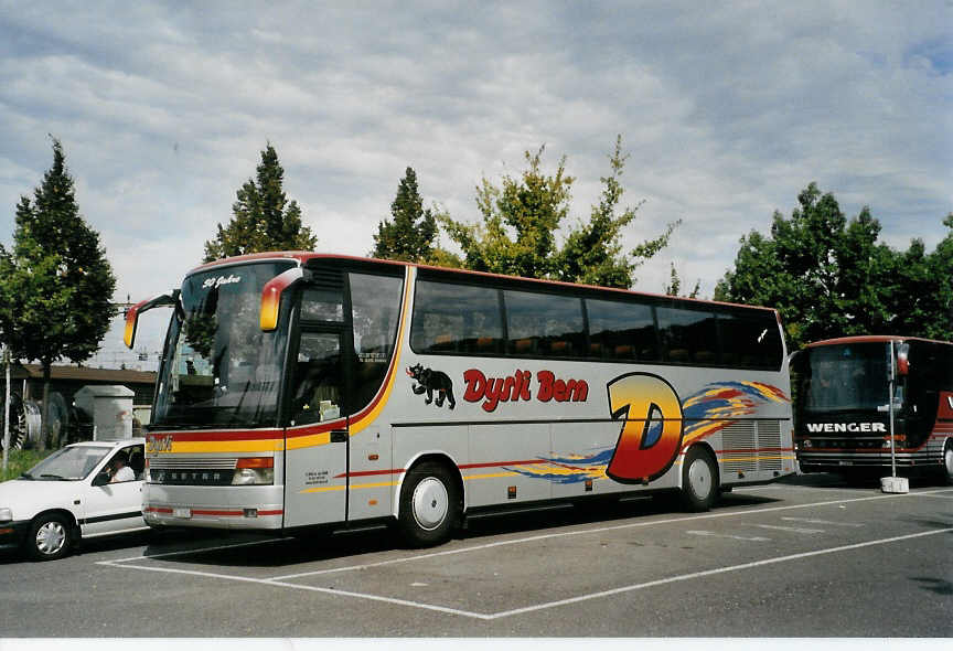 (089'701) - Dysli, Bern - Nr. 28/BE 30'392 - Setra am 6. September 2006 in Thun, Seestrasse