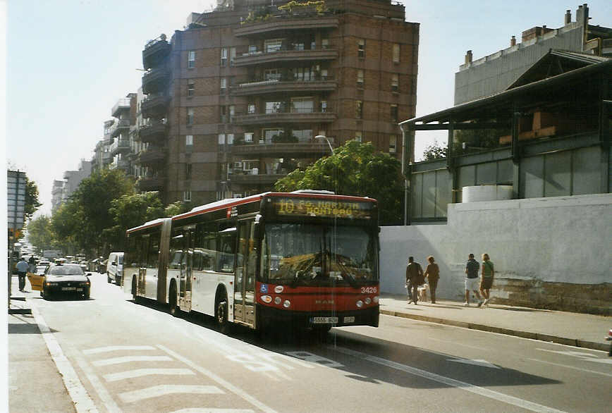 (089'911) - TMB Barcelona - Nr. 3426/5555 BZH - MAN am 6. Oktober 2006 in Barcelona, Heilige Familie