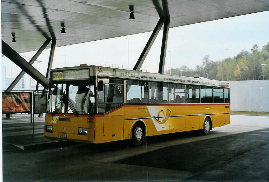 (090'429) - PostAuto Zrich - Nr. 35/ZH 781'189 - Mercedes (ex P 25'513) am 11. November 2006 in Zrich, Flughafen