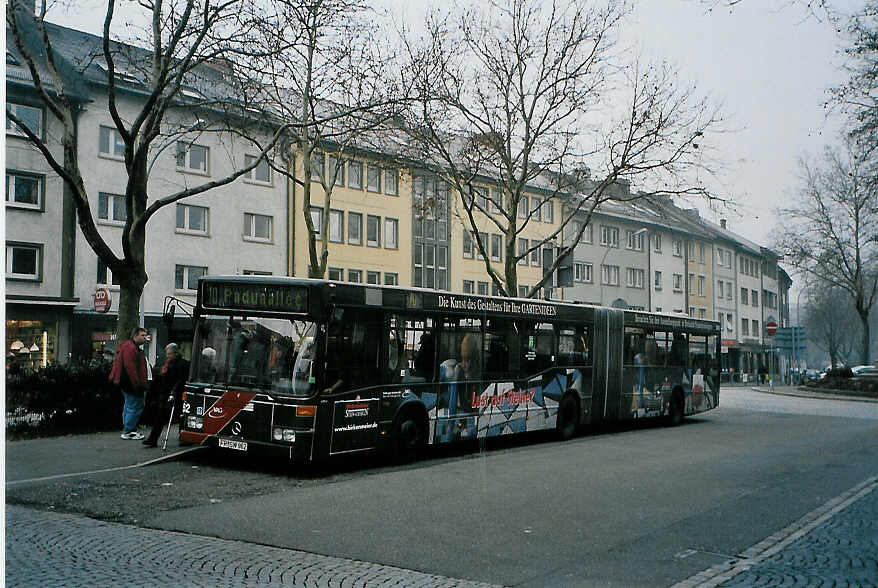 (091'033) - VAG Freiburg - Nr. 962/FR-SW 962 - Mercedes am 23. Dezember 2006 in Freiburg, Siegesdenkmal