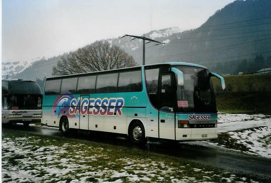 (091'417) - Sgesser, Wintersingen - Nr. 4/BL 7301 - Setra am 7. Januar 2007 in Reichenbach, Flugplatz