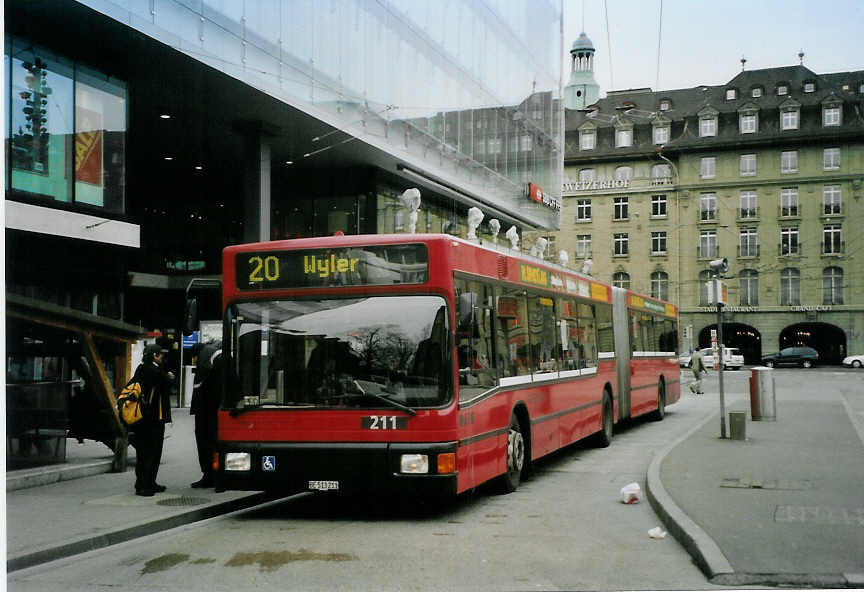 (091'725) - Bernmobil, Bern - Nr. 211/BE 513'211 - MAN am 22. Januar 2007 beim Bahnhof Bern