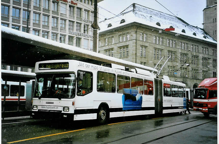 (093'107) - VBSG St. Gallen - Nr. 164 - NAW/Hess Gelenktrolleybus am 22. Mrz 2007 beim Bahnhof St. Gallen