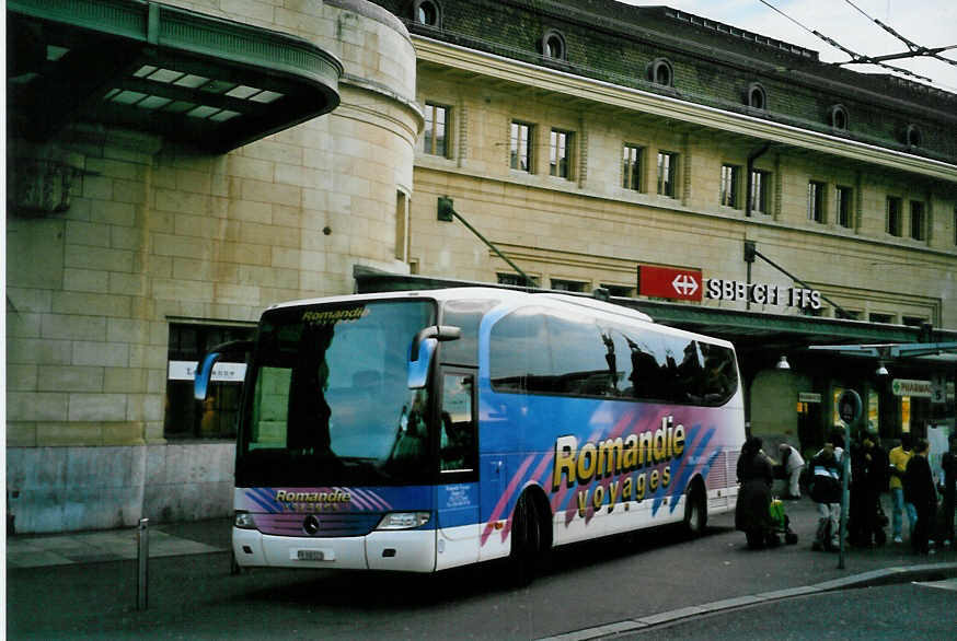 (093'718) - Horner, Tafers - Nr. 11/FR 300'511 - Mercedes am 7. April 2007 beim Bahnhof Lausanne