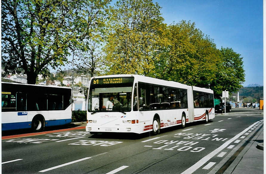 (093'935) - ARAG Ruswil - Nr. 16/LU 15'591 - Volvo/Berkhof am 13. April 2007 beim Bahnhof Luzern