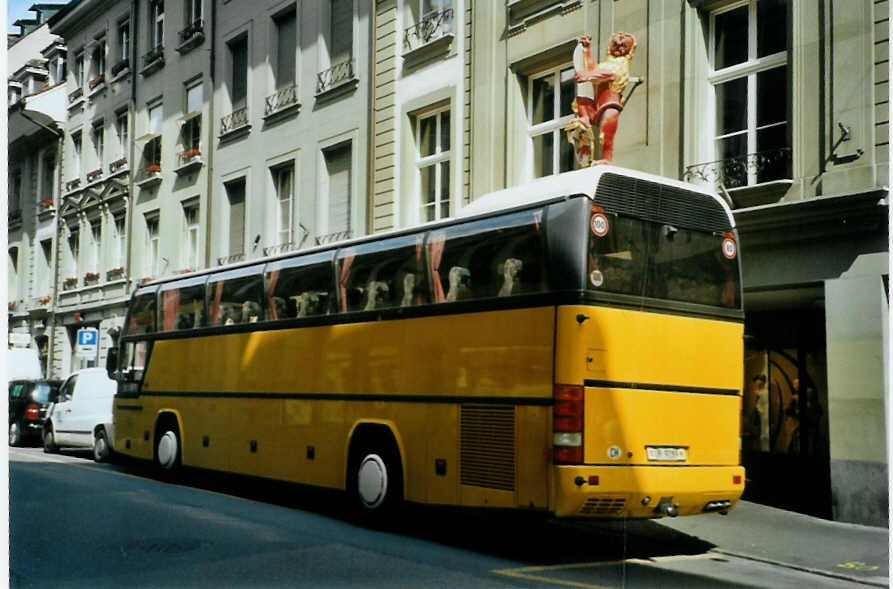 (095'331) - Zgraggen, Schattdorf - UR 9289 - Neoplan am 8. Juni 2007 in Bern, Zytglogge