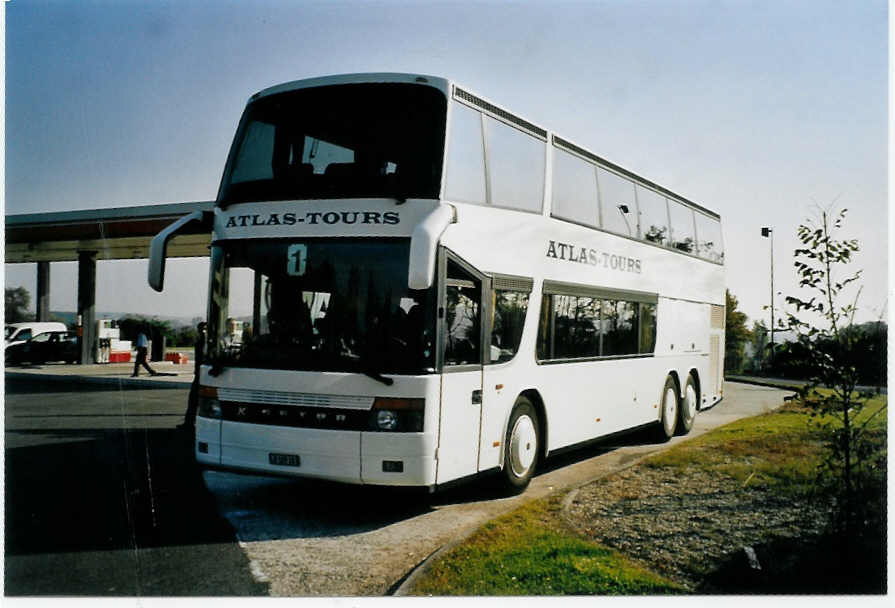 (098'803) - Aus der Schweiz: Atlas-Tours, Rothenburg - LU 109'383 - Setra am 24. September 2007 in Saverne, Autobahnraststtte