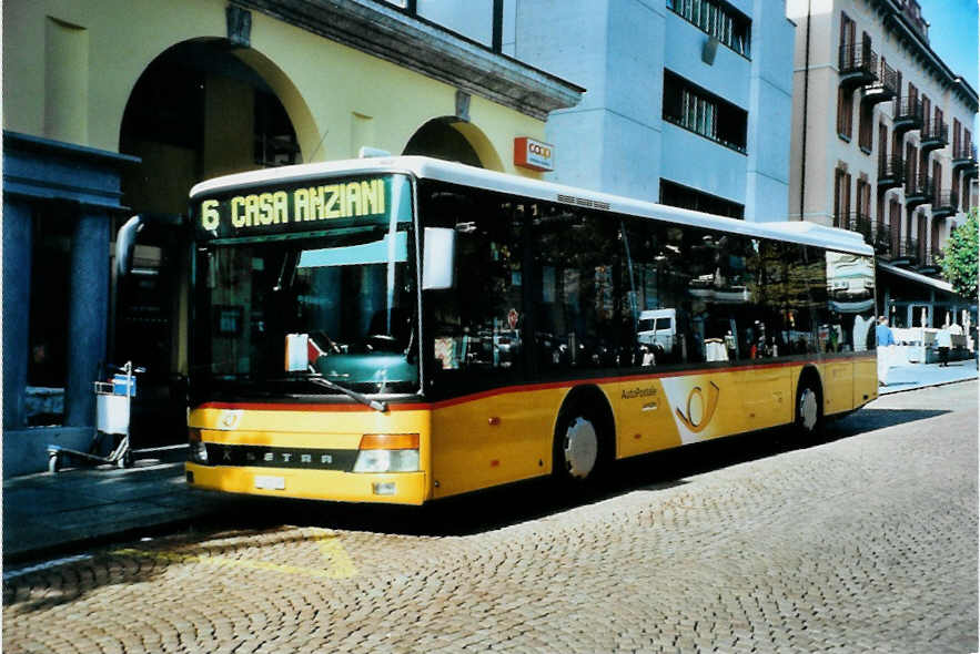 (099'716) - AutoPostale Ticino - TI 215'397 - Setra (ex P 25'852) am 3. Oktober 2007 beim Bahnhof Bellinzona