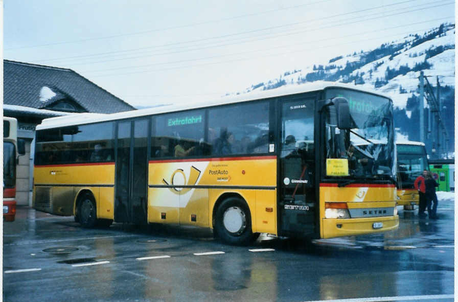 (102'930) - Spring, Schwenden - BE 26'671 - Setra am 6. Januar 2008 beim Bahnhof Frutigen