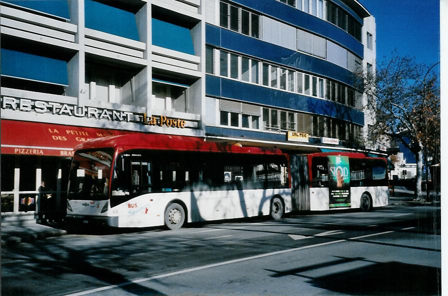 (103'614) - Lathion, Sion - Nr. 63/VS 49'629 - Van Hool am 19. Januar 2008 beim Bahnhof Sion