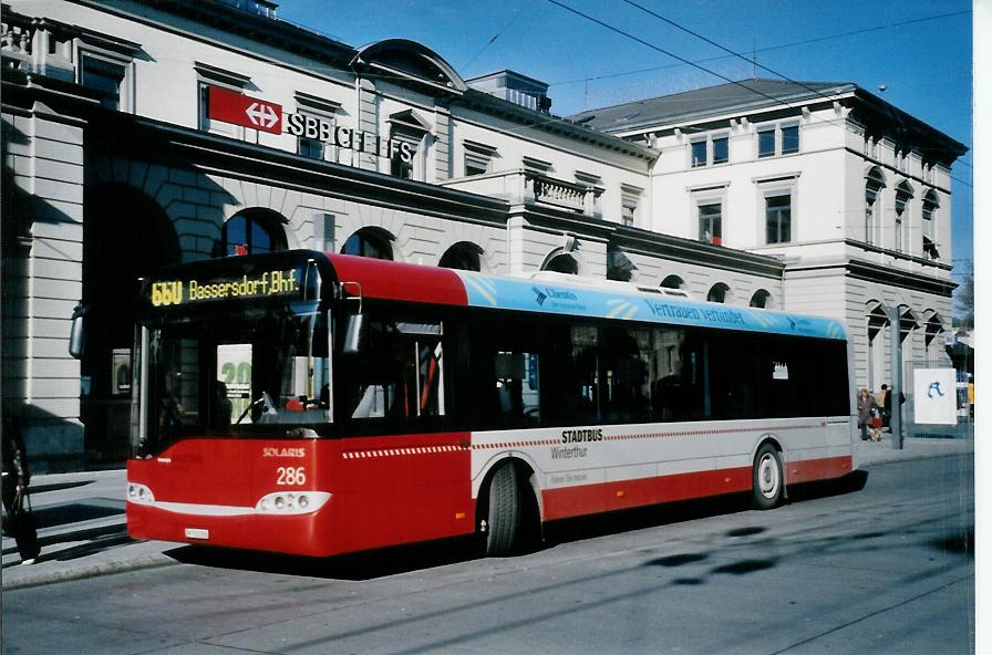 (103'735) - SW Winterthur - Nr. 286/ZH 730'286 - Solaris am 28. Januar 2008 beim Hauptbahnhof Winterthur