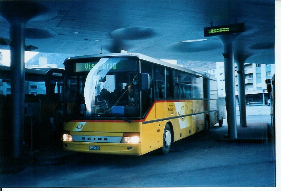 (104'312) - PostAuto Wallis - VS 245'885 - Setra am 17. Februar 2008 beim Bahnhof Visp