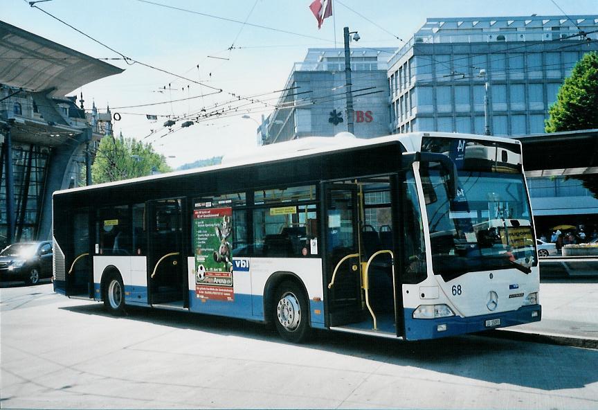 (107'020) - VBL Luzern - Nr. 68/LU 15'093 - Mercedes am 10. Mai 2008 beim Bahnhof Luzern