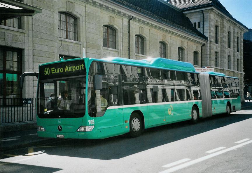 (108'933) - BVB Basel - Nr. 705/BS 6664 - Mercedes am 7. Juli 2008 beim Bahnhof Basel