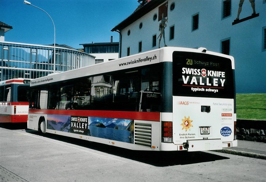 (109'309) - AAGS Schwyz - Nr. 9/SZ 5809 - Scania/Hess am 16. Juli 2008 in Schwyz, Postplatz