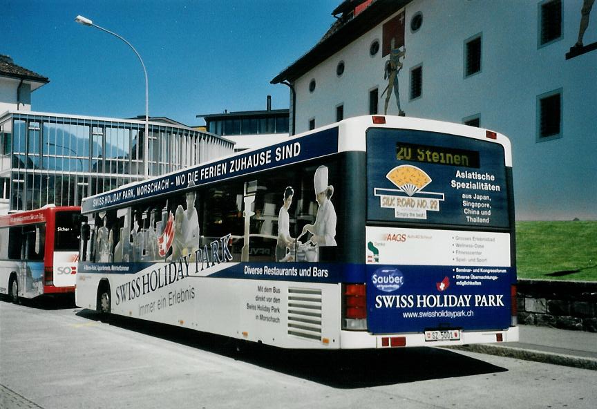 (109'321) - AAGS Schwyz - Nr. 1/SZ 5001 - Scania/Hess am 16. Juli 2008 in Schwyz, Postplatz