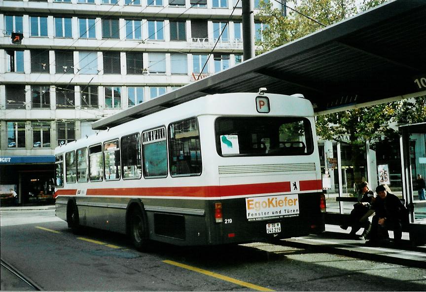 (111'610) - VBSG St. Gallen - Nr. 219/SG 141'219 - Saurer/Hess am 13. Oktober 2008 beim Bahnhof St. Gallen