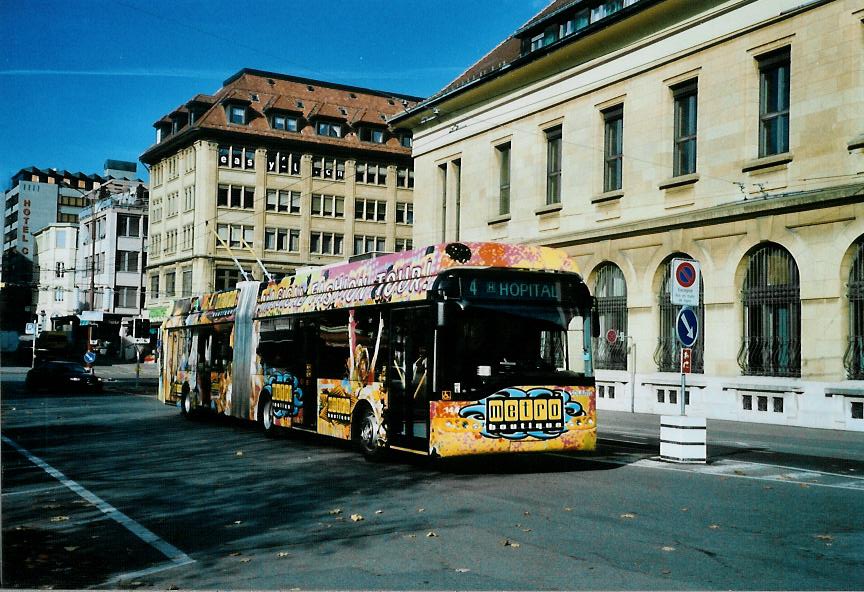 (112'007) - TC La Chaux-de-Fonds - Nr. 144 - Solaris Gelenktrolleybus am 10. November 2008 beim Bahnhof La Chaux-de-Fonds