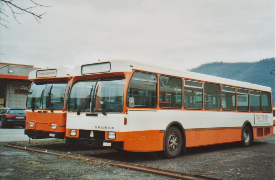 (112'531) - AMSA Chiasso - Nr. 13/TI 145'023 - Saurer/R&J am 9. Dezember 2008 in Balerna, Garage