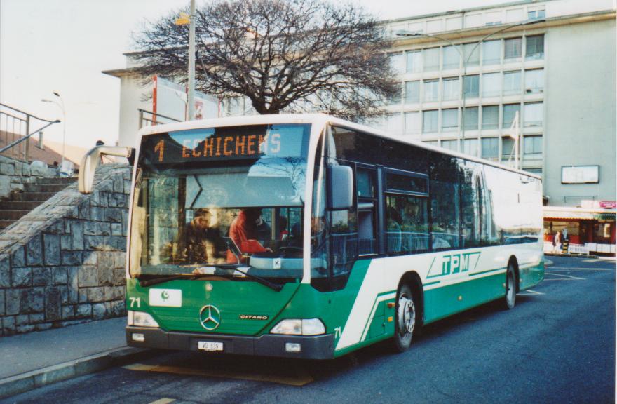 (113'211) - TPM Morges - Nr. 71/VD 839 - Mercedes am 22. Dezember 2008 beim Bahnhof Morges