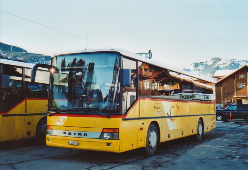 (113'325) - Kbli, Gstaad - BE 403'014 - Setra am 24. Dezember 2008 beim Bahnhof Gstaad