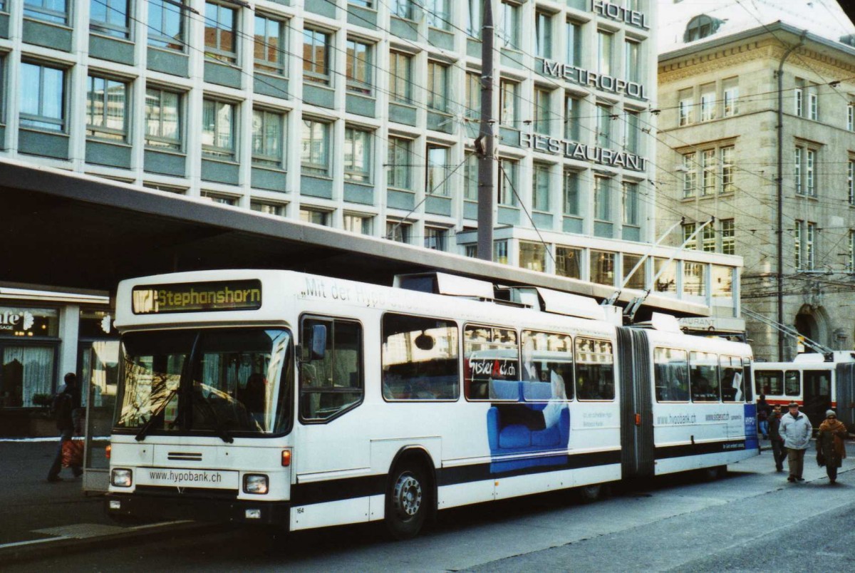 (113'922) - VBSG St. Gallen - Nr. 164 - NAW/Hess Gelenktrolleybus am 17. Januar 2009 beim Bahnhof St. Gallen