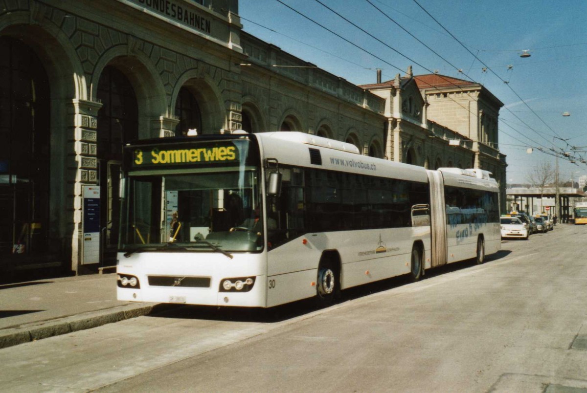 (114'609) - VBSH Schaffhausen - Nr. 30/SH 38'030 - Volvo (ex Vorfhrfahrzeug) am 18. Februar 2009 beim Bahnhof Schaffhausen