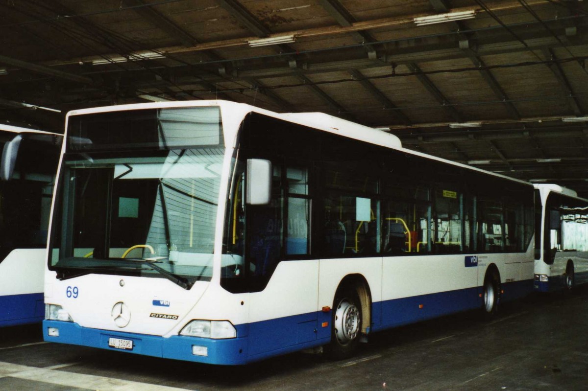 (114'733) - VBL Luzern - Nr. 69/LU 15'095 - Mercedes am 7. Mrz 2009 in Luzern, Depot