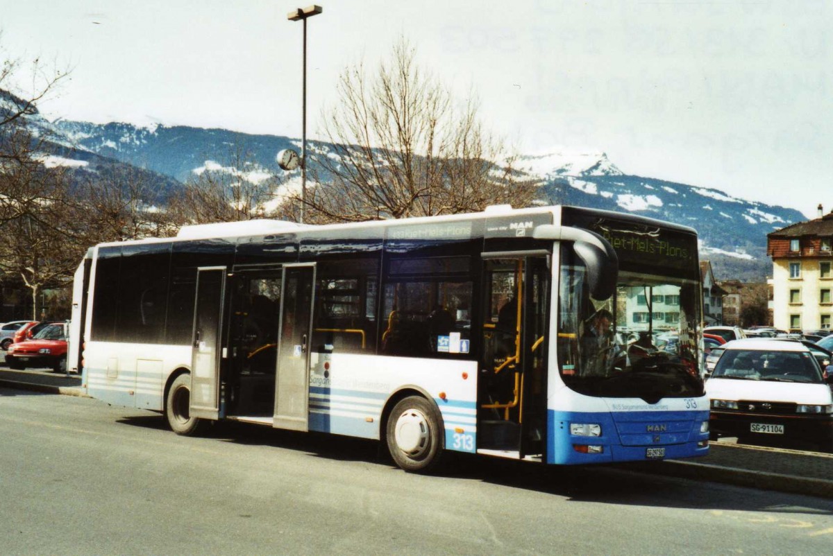 (115'126) - BSW Sargans - Nr. 313/SG 297'503 - MAN/Gppel am 14. Mrz 2009 beim Bahnhof Sargans