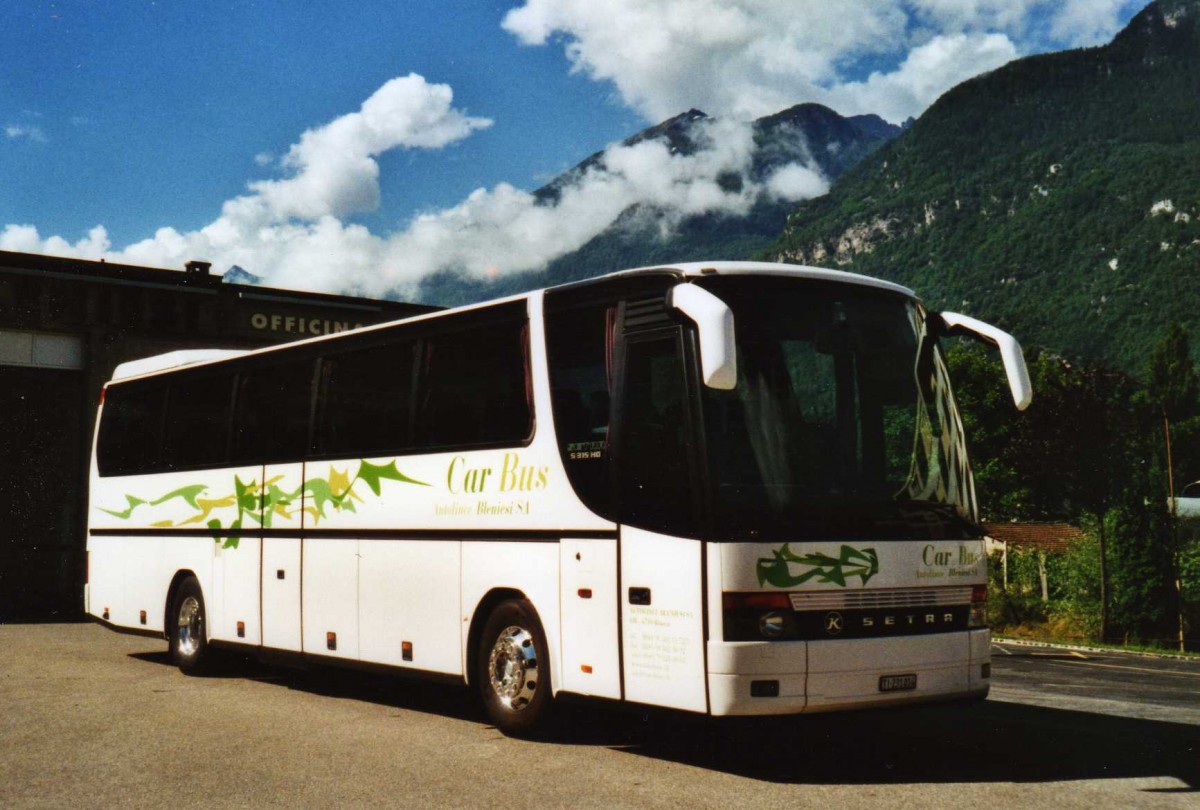 (117'111) - ABl Biasca - Nr. 14/TI 231'014 - Setra am 1. Juni 2009 in Biasca, Garage