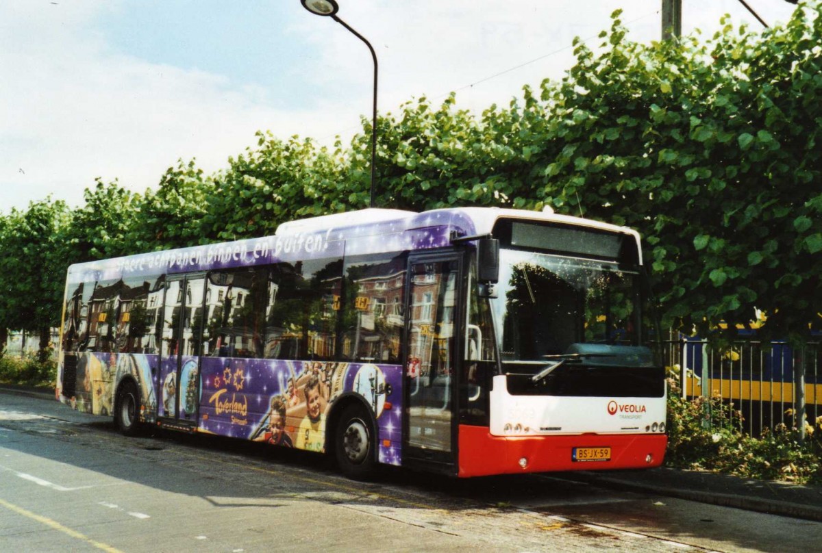 (118'620) - VEOLIA - Nr. 5069/BS-JX-59 - VDL Berkhof am 8. Juli 2009 beim Bahnhof Maastricht