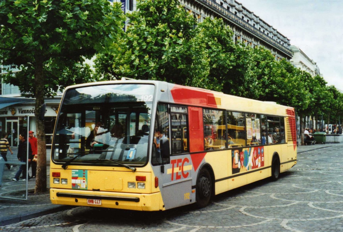 (118'701) - TEC Lige - Nr. 5.192/HMN-447 - Van Hool am 8. Juli 2009 in Lige, Place Saint-Laurent