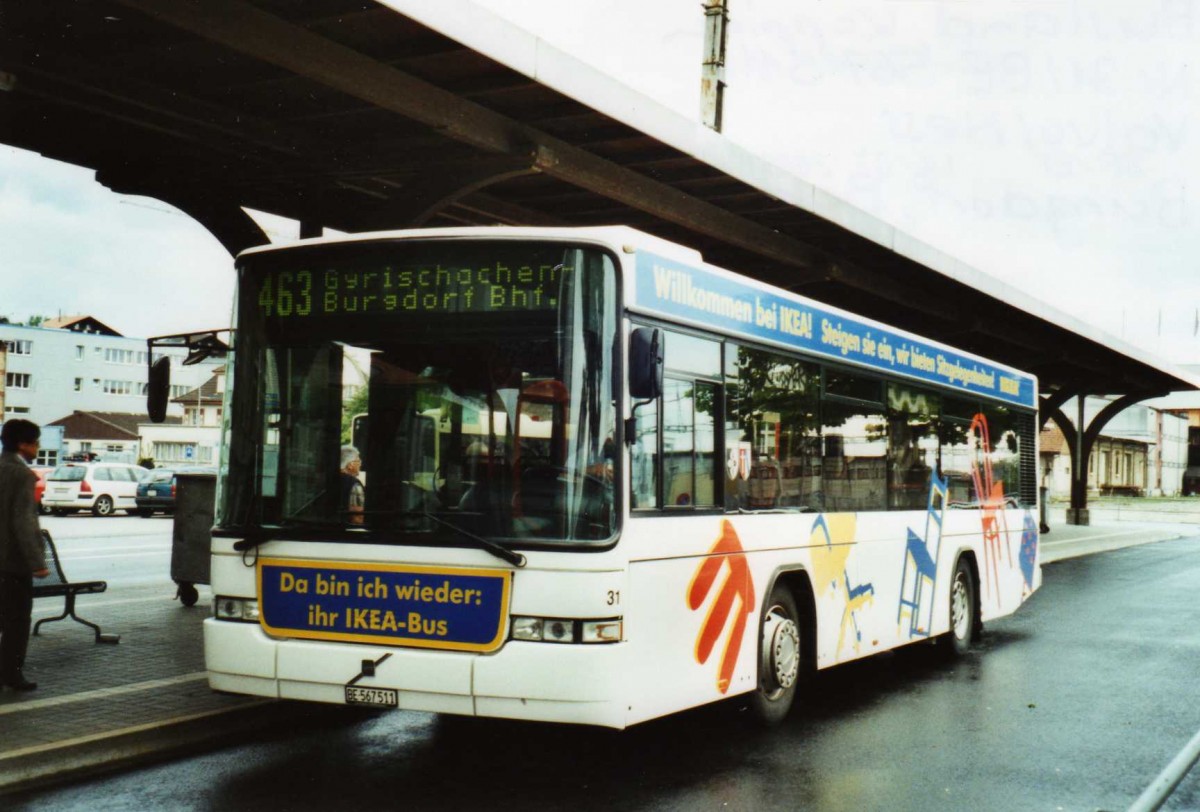 (118'833) - Busland, Burgdorf - Nr. 31/BE 567'511 - Volvo/Hess (ex AAGK Koppigen Nr. 11) am 9. Juli 2009 beim Bahnhof Burgdorf