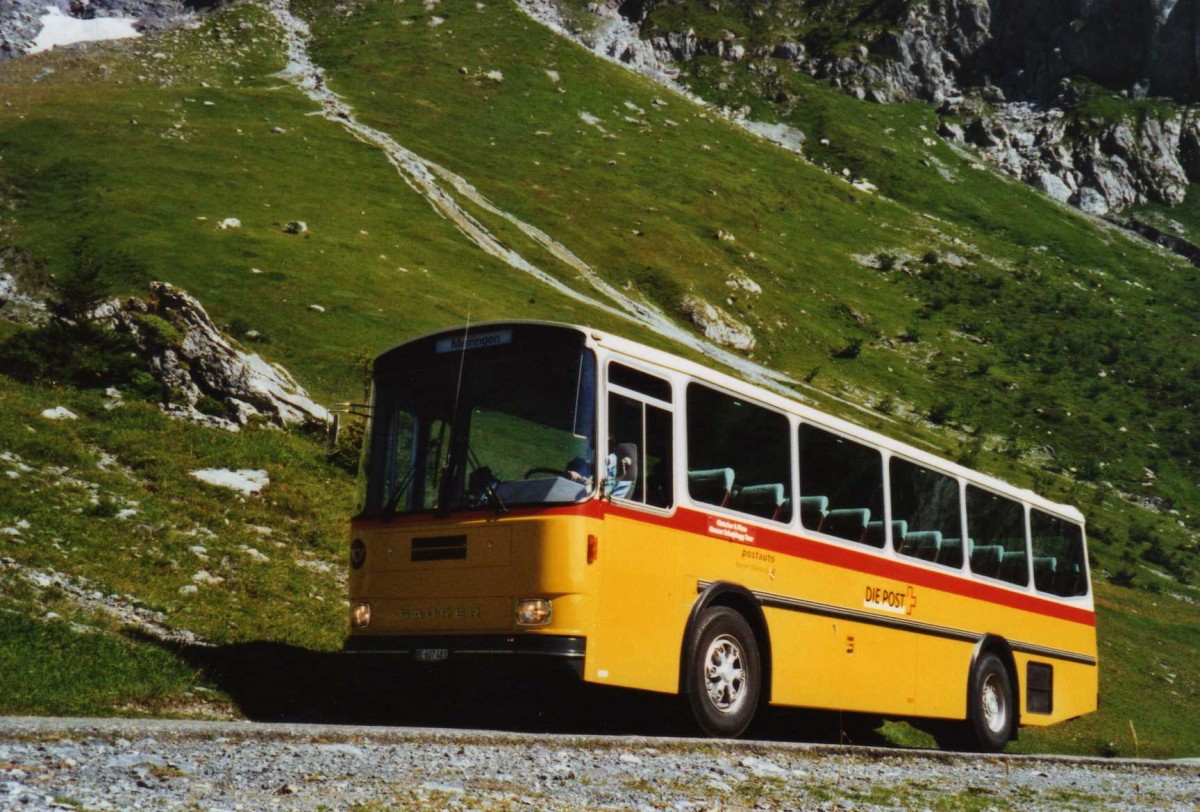 (120'409) - AVG Meiringen - Nr. 74/BE 607'481 - Saurer/R&J (ex P 24'357) am 23. August 2009 unterher der Grossen Scheidegg