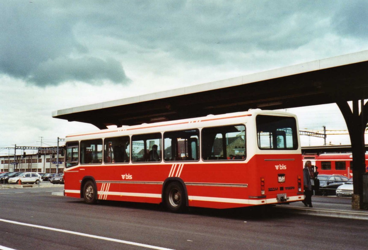 (121'217) - Busland, Burgdorf - Nr. 23/BE 371'486 - Volvo/Lauber (ex AAGK Koppigen Nr. 3) am 14. September 2009 beim Bahnhof Burgdorf