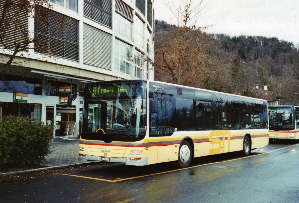 (123'411) - STI Thun - Nr. 127/BE 700'127 - MAN am 25. Dezember 2009 bei der Schifflndte Thun