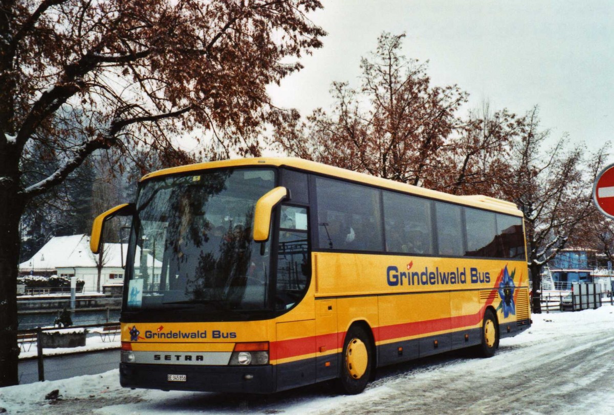 (124'202) - AVG Grindelwald - Nr. 27/BE 345'856 - Setra am 13. Januar 2010 in Thun, CarTerminal