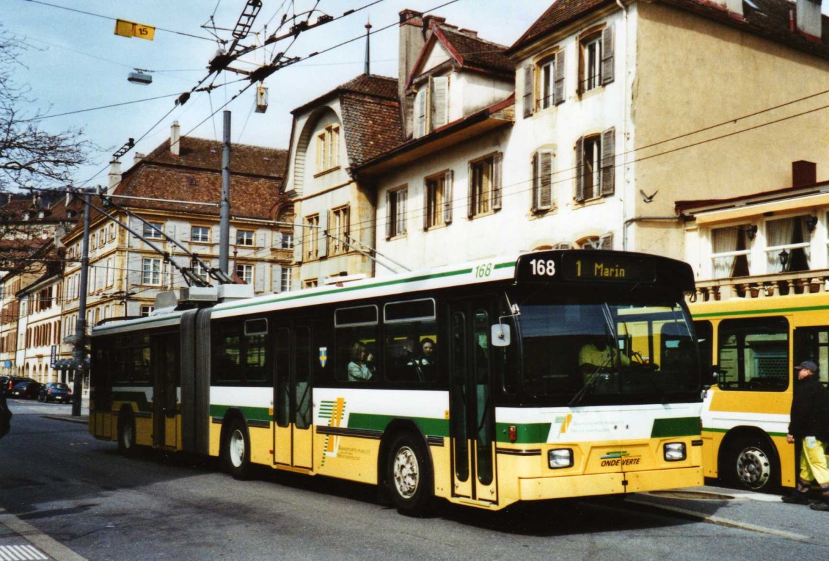 (125'225) - TN Neuchtel - Nr. 168 - FBW/Hess Gelenktrolleybus am 22. Mrz 2010 in Neuchtel, Place Pury