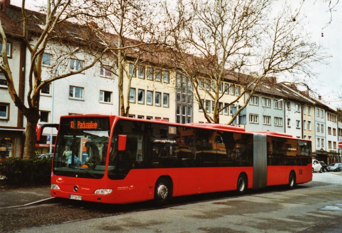 (125'311) - VAG Freiburg - Nr. 979/FR-SW 979 - Mercedes am 3. April 2010 in Freiburg, Siegesdenkmal