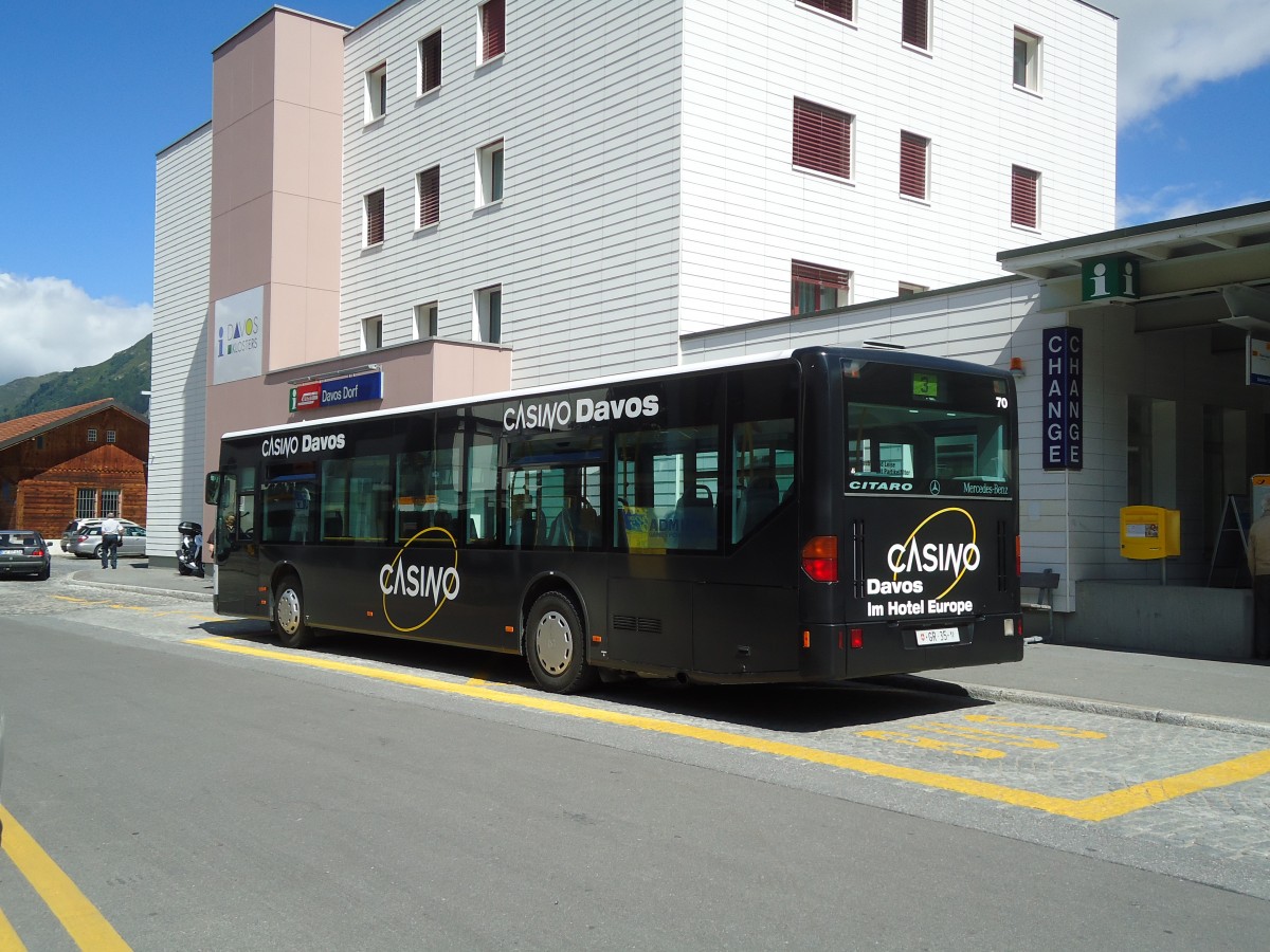 (128'282) - VBD Davos - Nr. 10/GR 35 - Mercedes am 7. August 2010 beim Bahnhof Davos Dorf