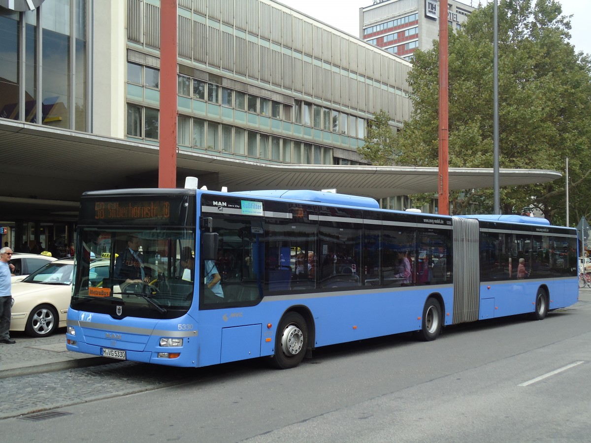 (128'609) - MVG Mnschen - Nr. 5330/M-VG 5330 - MAN am 11. August 2010 beim Hauptbahnhof Mnchen