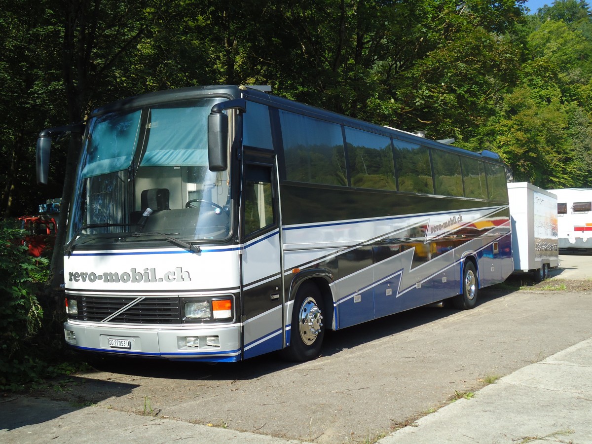 (128'932) - Glarner, Schnis - SG 27'053 U - Volvo (ex AAGK Koppigen Nr. 23) am 22. August 2010 in Thayngen, Wohnbustreffen