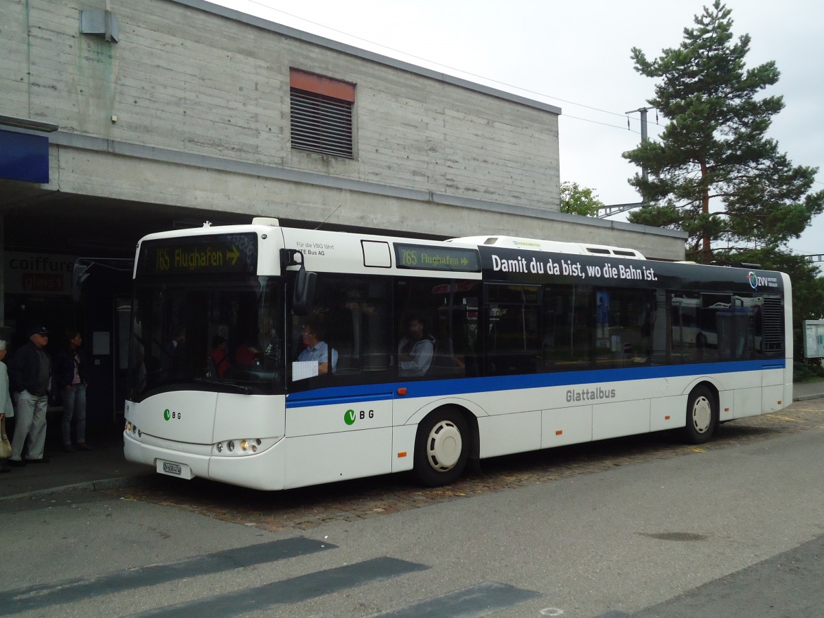 (129'714) - ATE Bus, Effretikon - Nr. 45/ZH 608'474 - Solaris am 15. September 2010 beim Bahnhof Bassersdorf