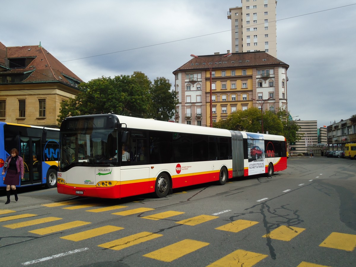 (130'174) - VR La Chaux-de-Fonds - Nr. 262/NE 90'262 - Solaris am 4. Oktober 2010 beim Bahnhof La Chaux-de-Fonds