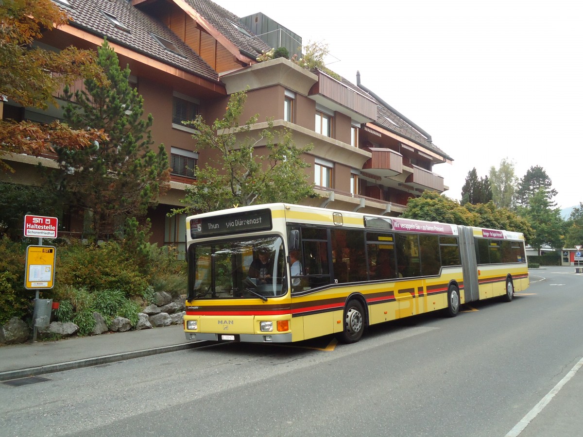 (130'384) - STI Thun - Nr. 70/BE 389'670 - MAN am 12. Oktober 2010 in Thun, Schorenfriedhof