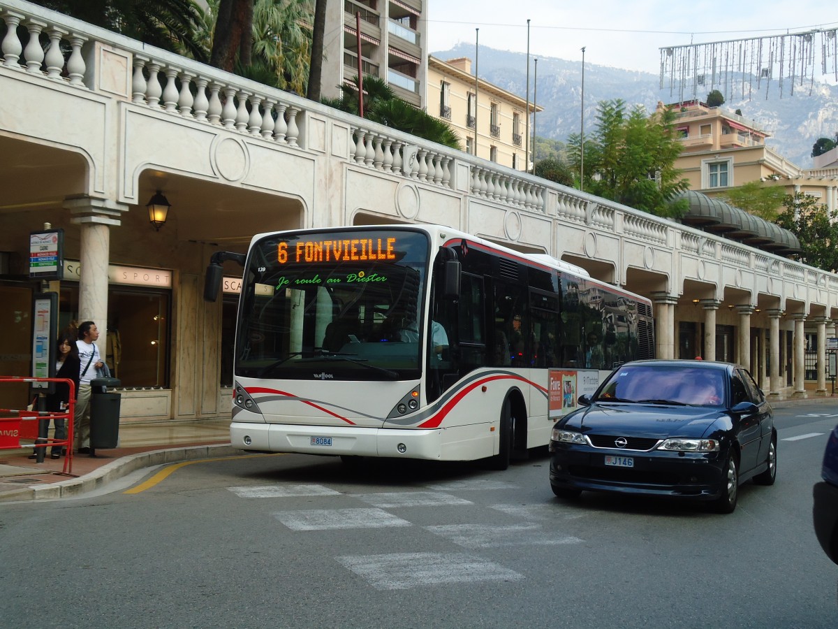 (130'660) - CAM Monaco - Nr. 139/8084 - Van Hool am 16. Oktober 2010 in Monaco, Casino