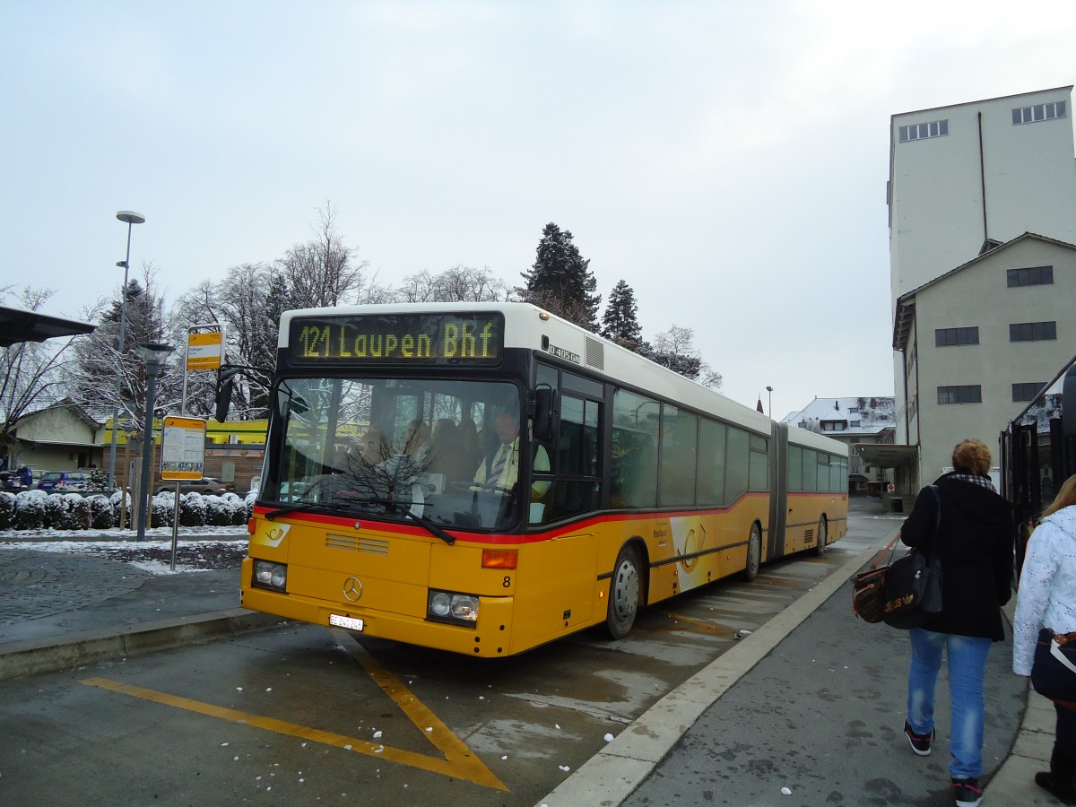 (131'108) - Klopfstein, Laupten - Nr. 8/BE 240'248 - Mercedes (ex PostAuto Bern Nr. 602; ex P 27'726) am 26. November 2010 beim Bahnhof Ddingen