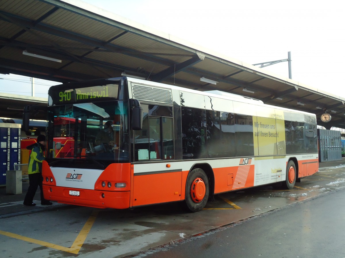 (131'543) - AOT Amriswil - Nr. 10/TG 692 - Neoplan am 9. Dezember 2010 beim Bahnhof Romanshorn