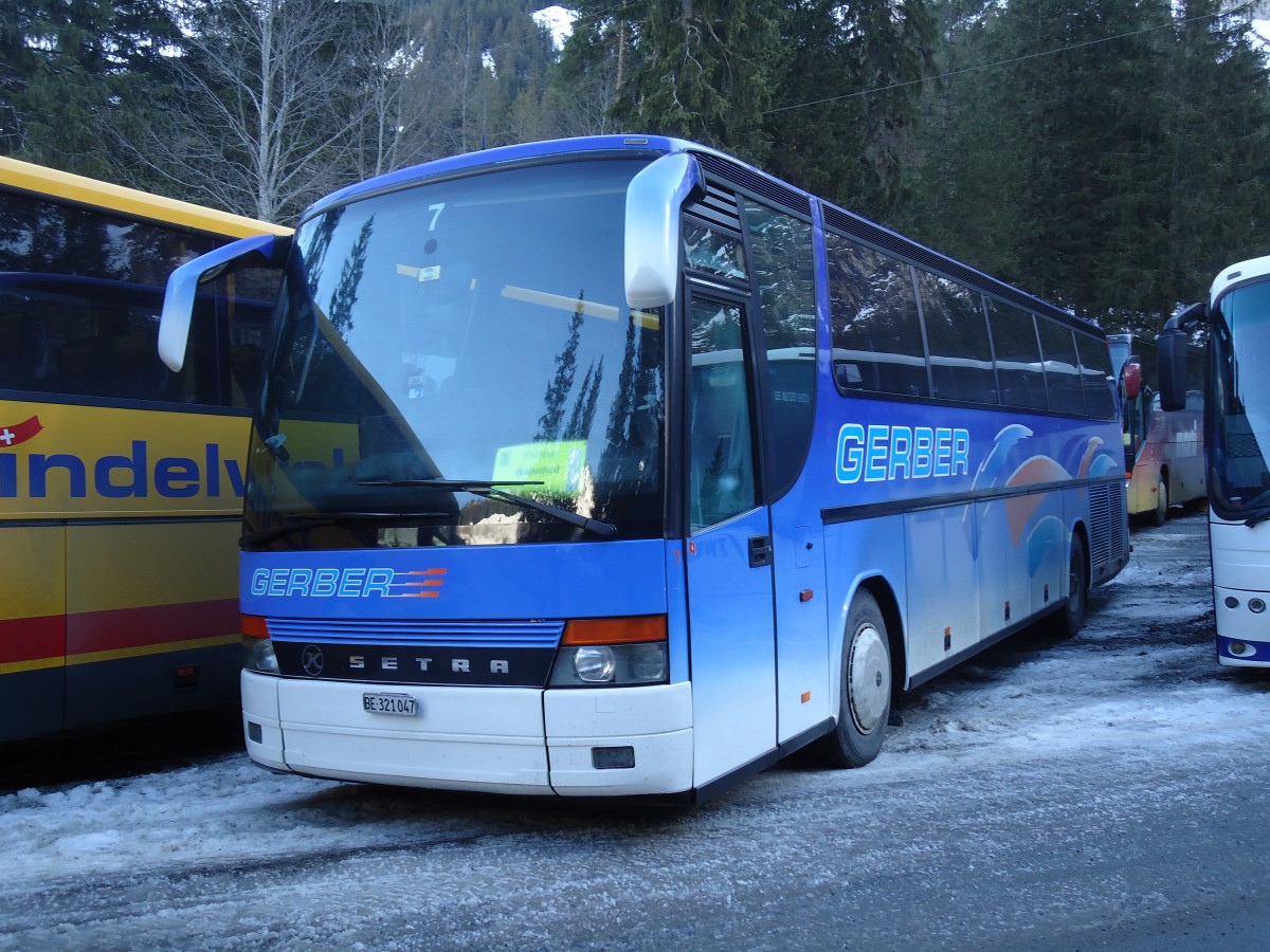 (132'086) - Gerber, Roggwil - Nr. 7/BE 321'047 - Setra am 8. Januar 2011 in Adelboden, Unter dem Birg